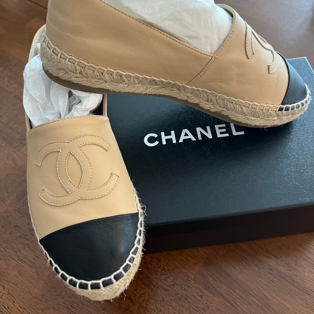 Chanel Cream and Black Espadrille Shoes with Iconic Logo